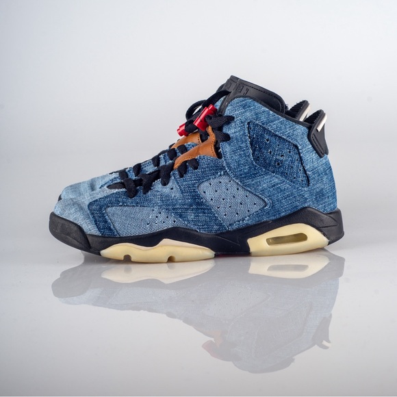 RARE Air Jordan 6 Retro "Washed Denim" - Size 7 - Fits Women Size 9 - Picture 3 of 5